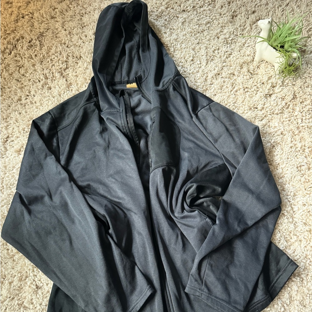 Great Northwest, easy-going hefty outdoors athletic men’s zip up hoodie
